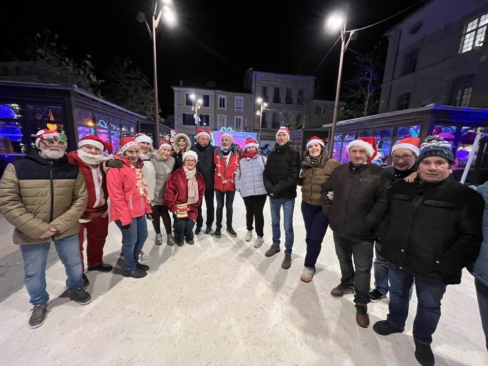 Marche de Noël 2025 dans Martigues illuminée
